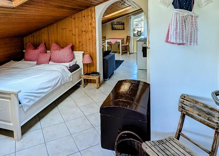 Vintage Kammerl Apartment